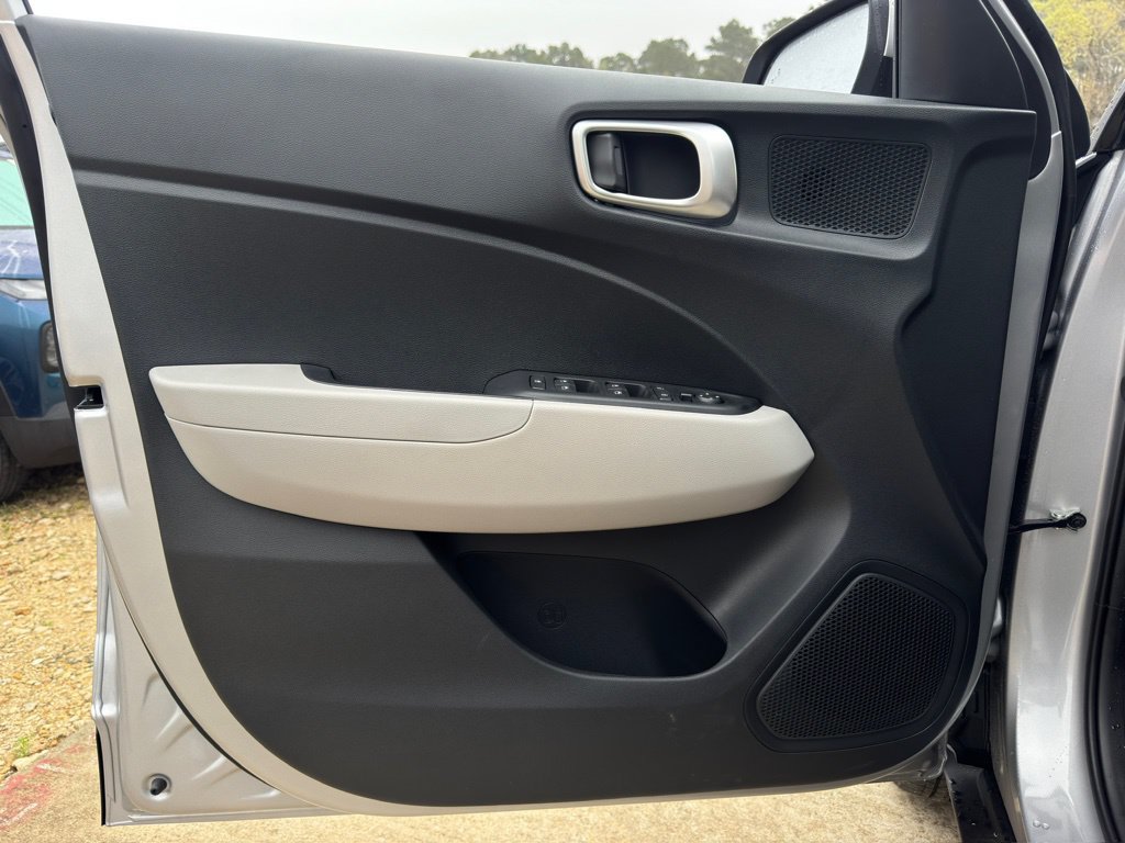 New 2026 Hyundai Venue SEL FWD image 19