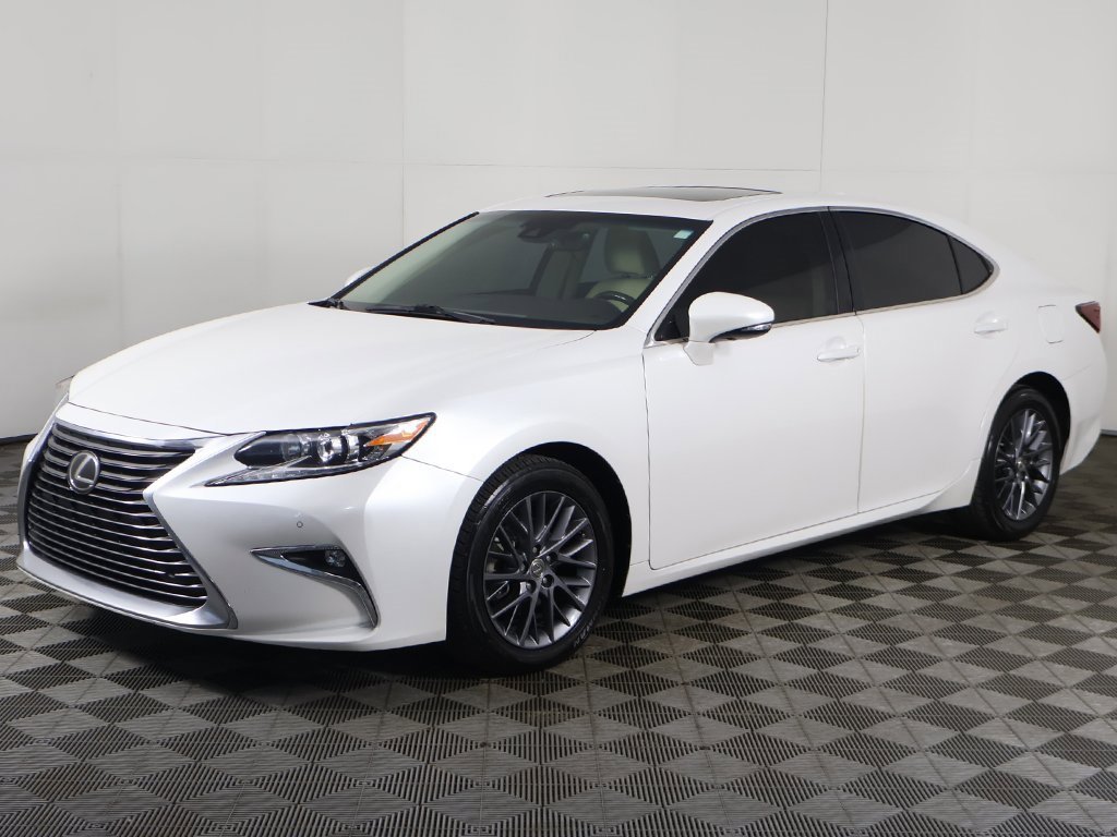 Used 2018 Lexus ES 350 w/ Ultra Luxury Package image 11