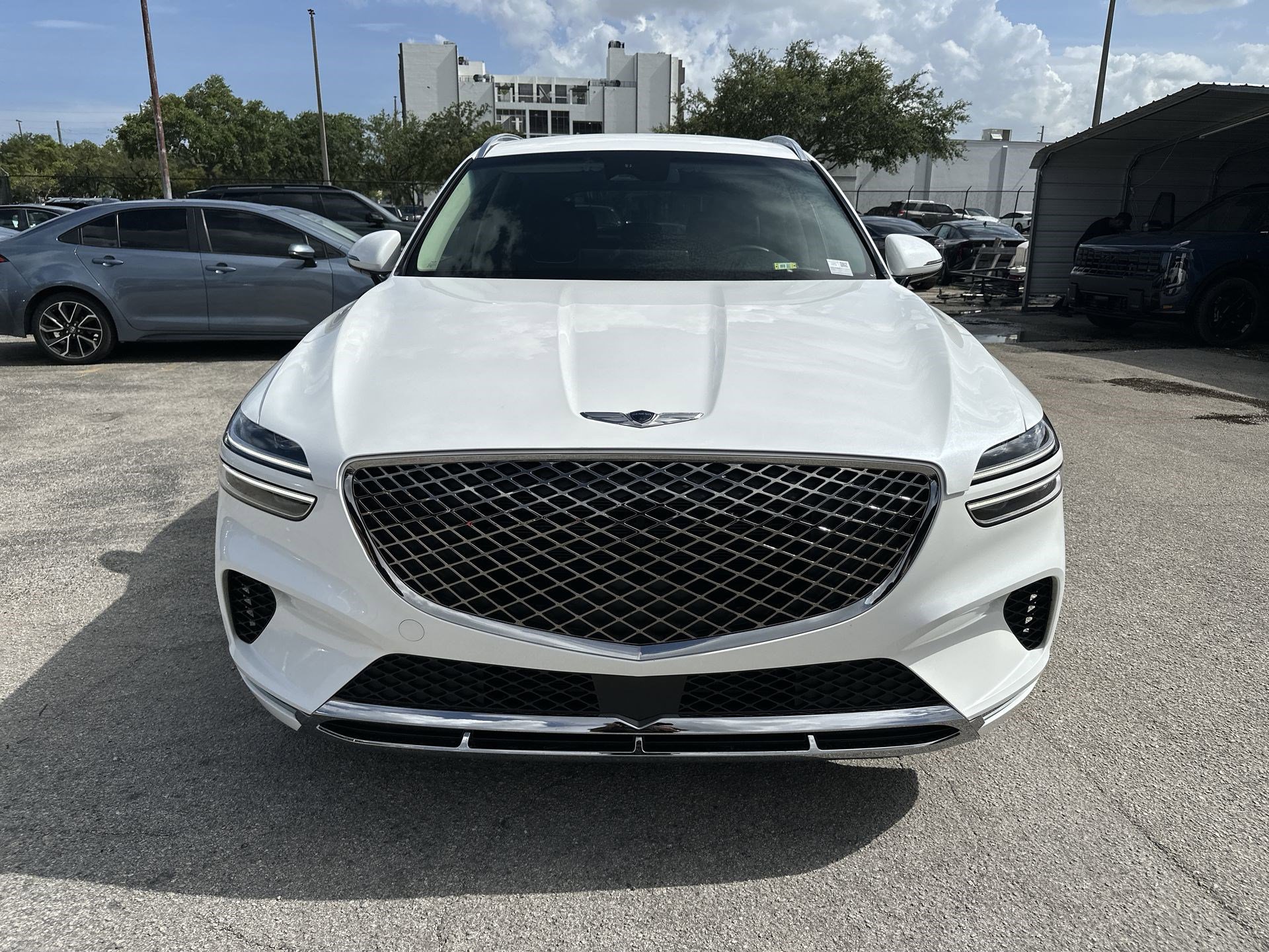 Used 2025 Genesis GV70 2.5T AWD/4WD image 3
