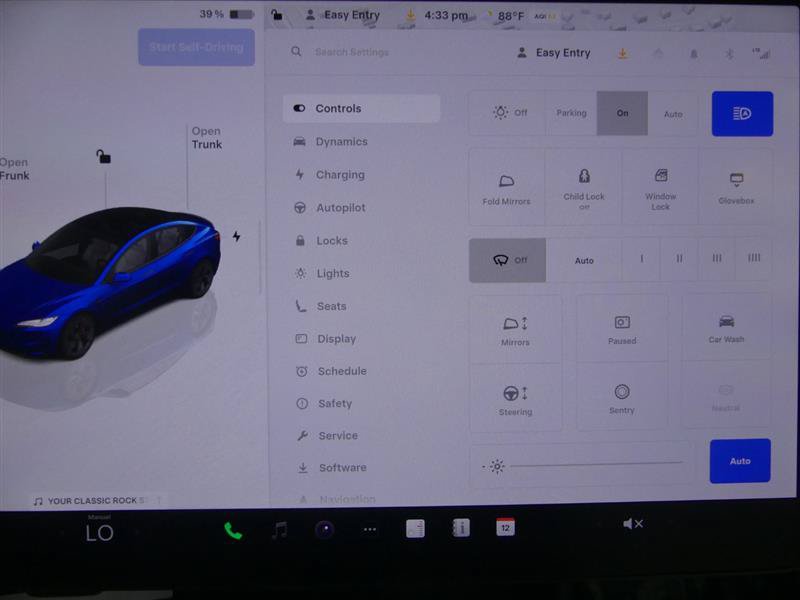 Used 2025 Tesla Model 3 Performance AWD/4WD image 12