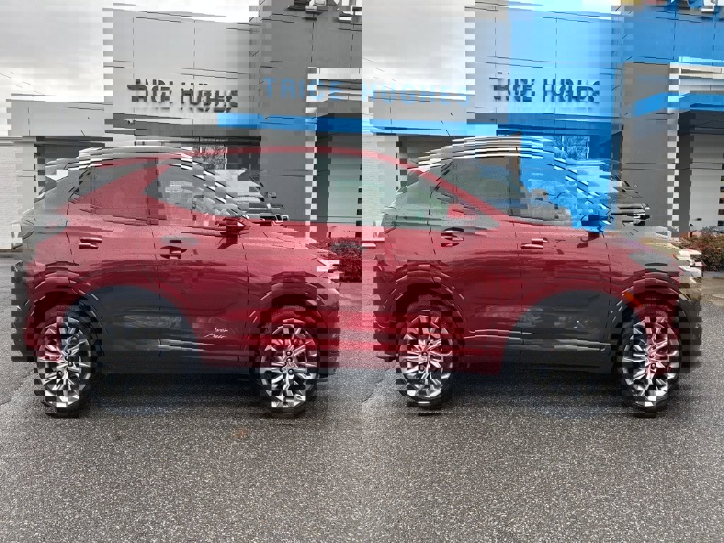 Used 2024 Buick Encore GX Avenir image 3