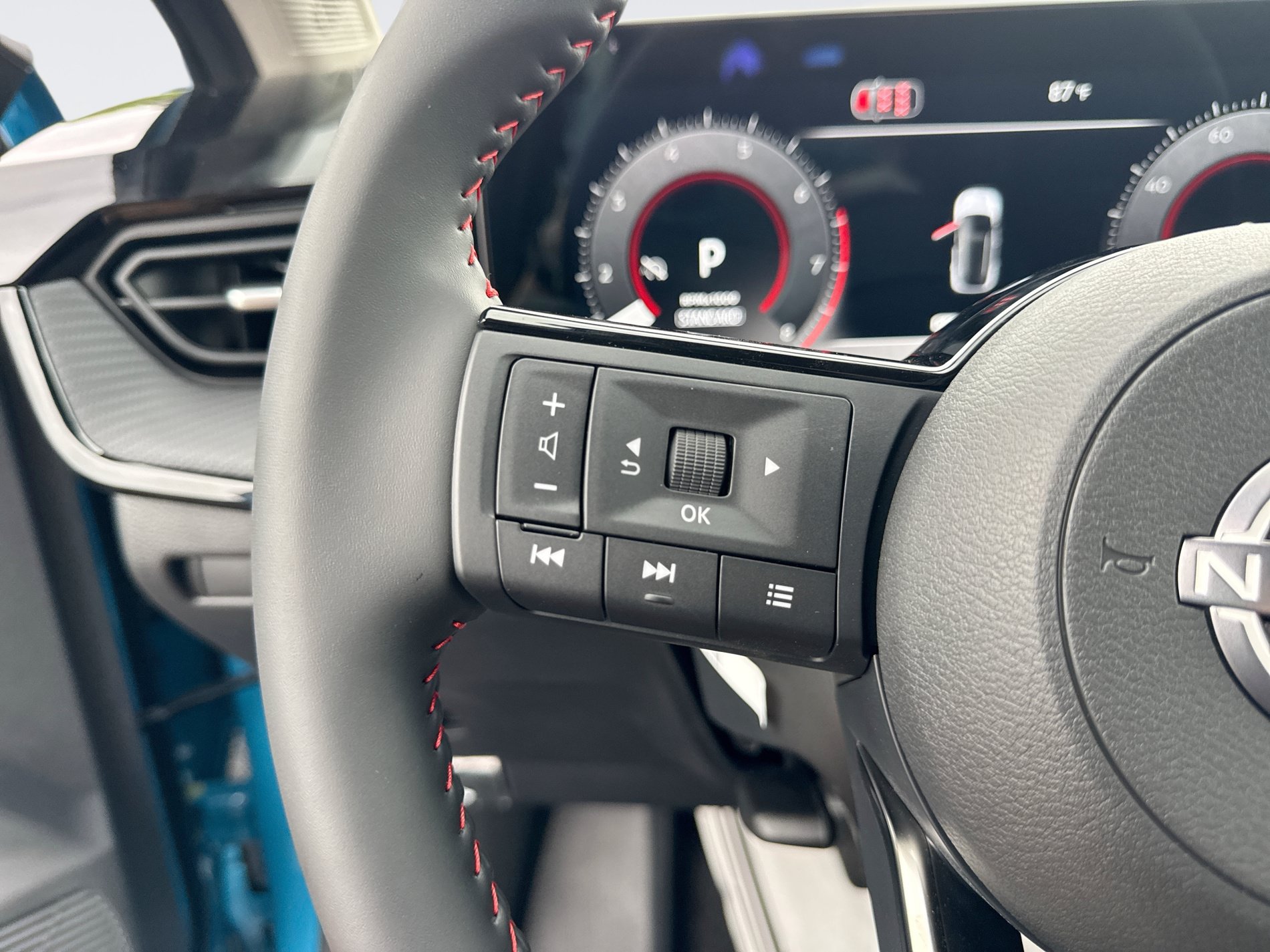 New 2027 Nissan Kicks SR FWD image 23