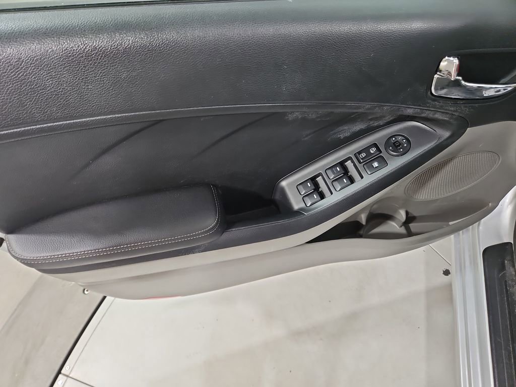 Used 2014 Kia Forte LX FWD image 11