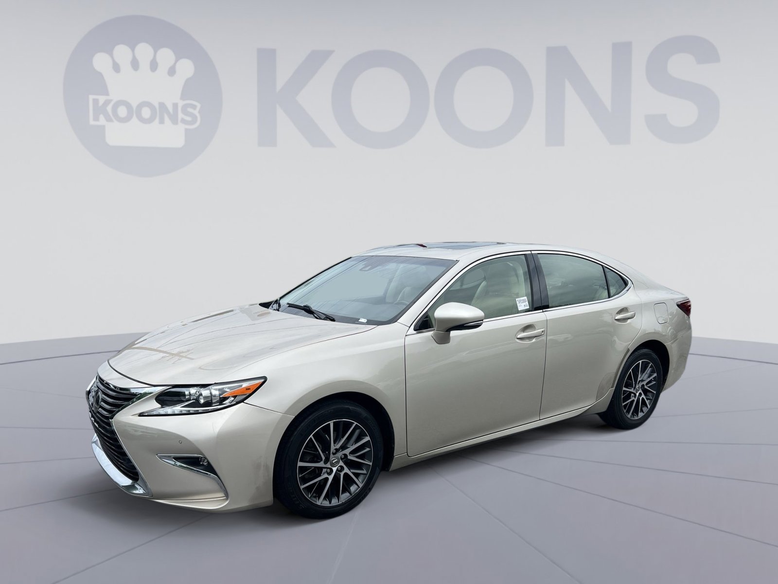 Used 2017 Lexus ES 350 w/ Luxury Package FWD image 1