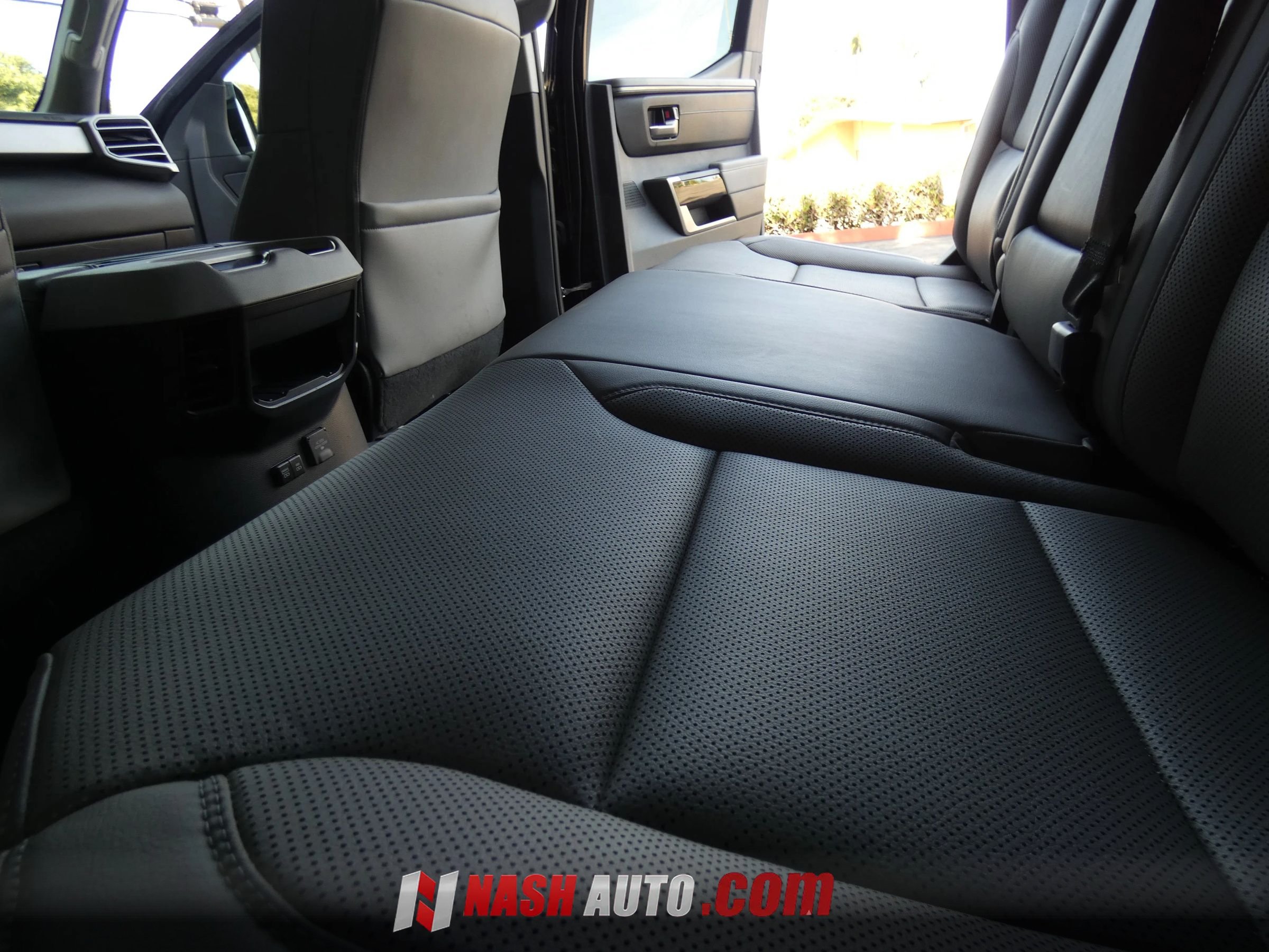 Used 2024 Toyota Tundra Limited w/ Power Package AWD/4WD image 50