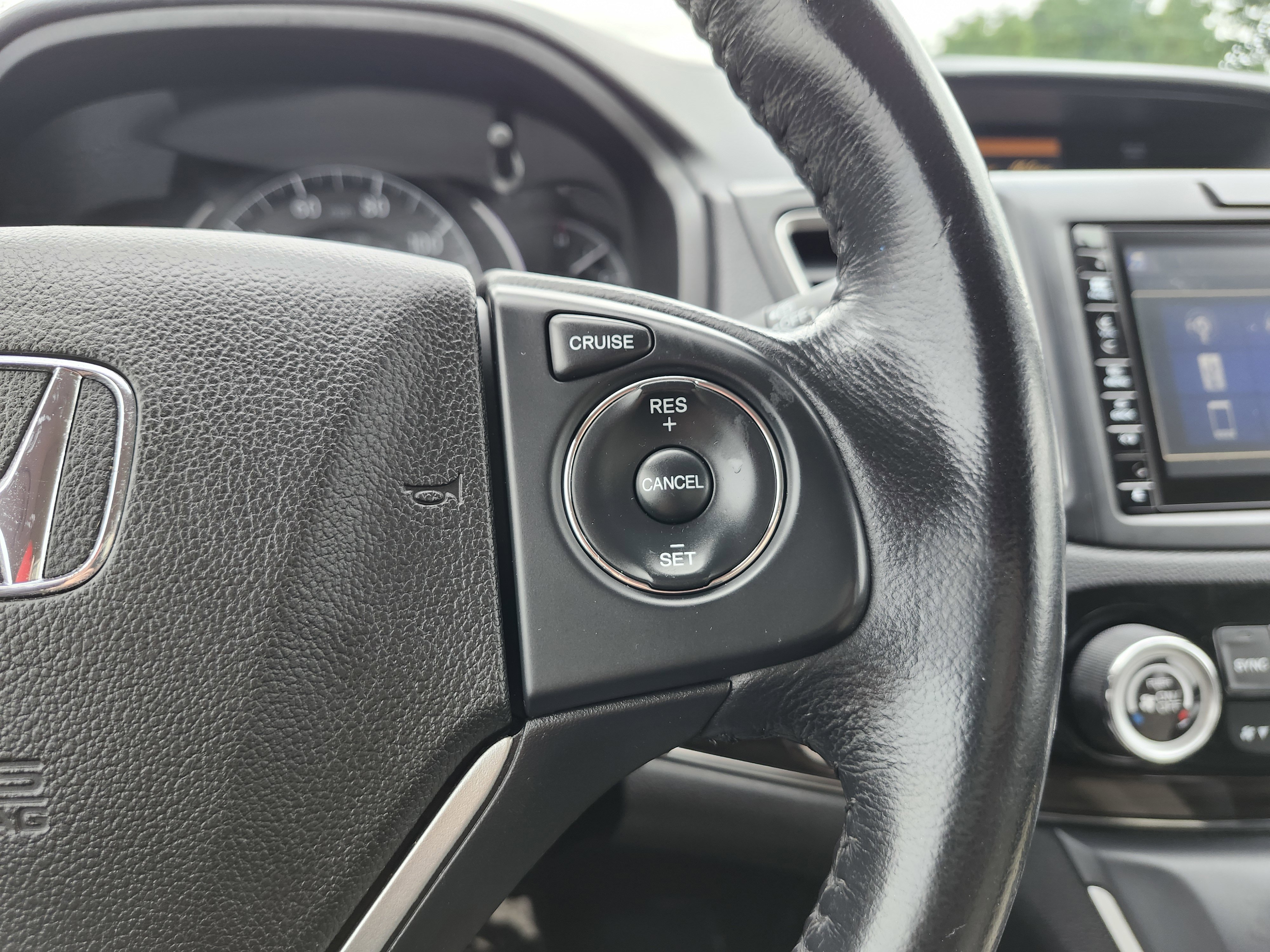 Used 2015 Honda CR-V EX-L image 32