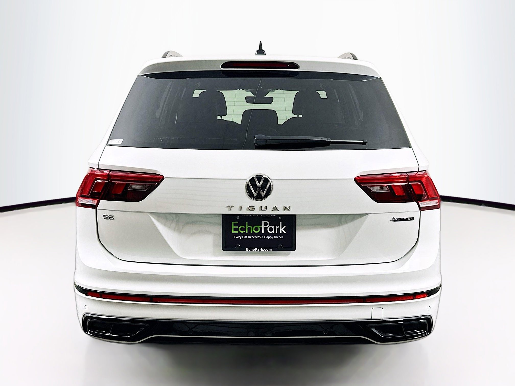 Used 2022 Volkswagen Tiguan SE R-Line image 7