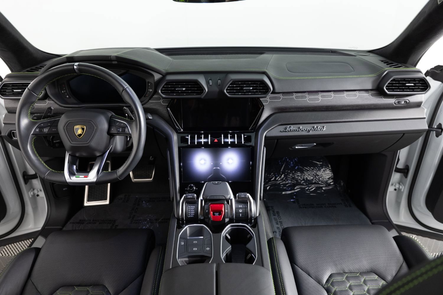 Used 2021 Lamborghini Urus AWD/4WD image 50