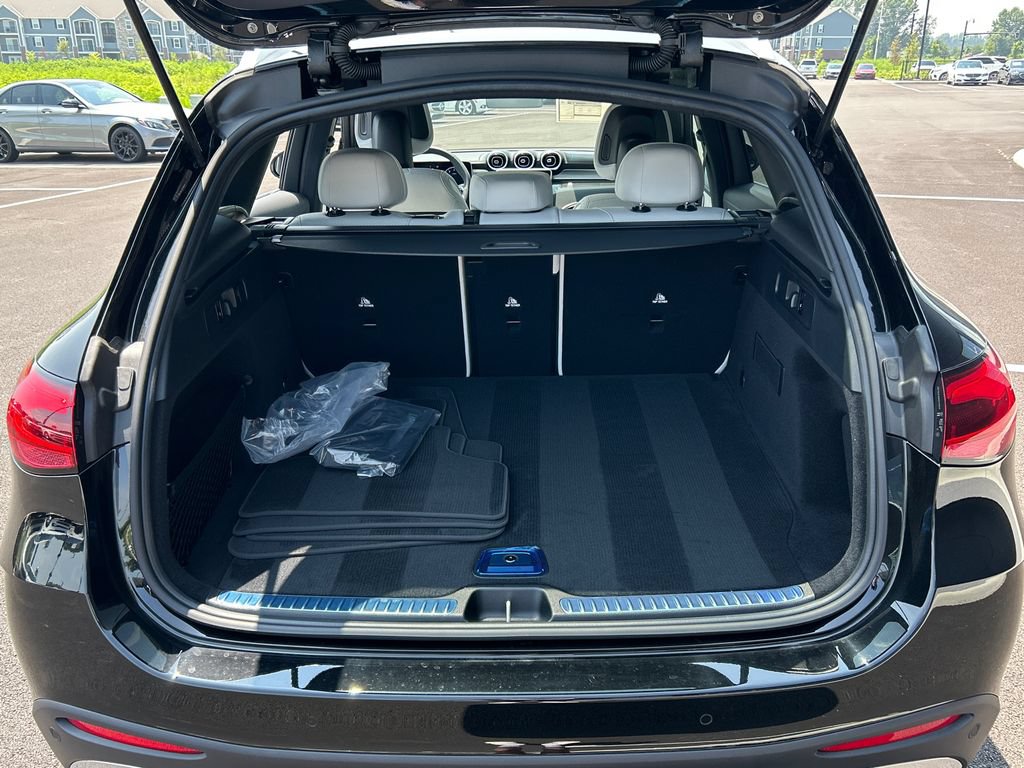 New 2026 Mercedes-Benz GLC 300 4MATIC image 7