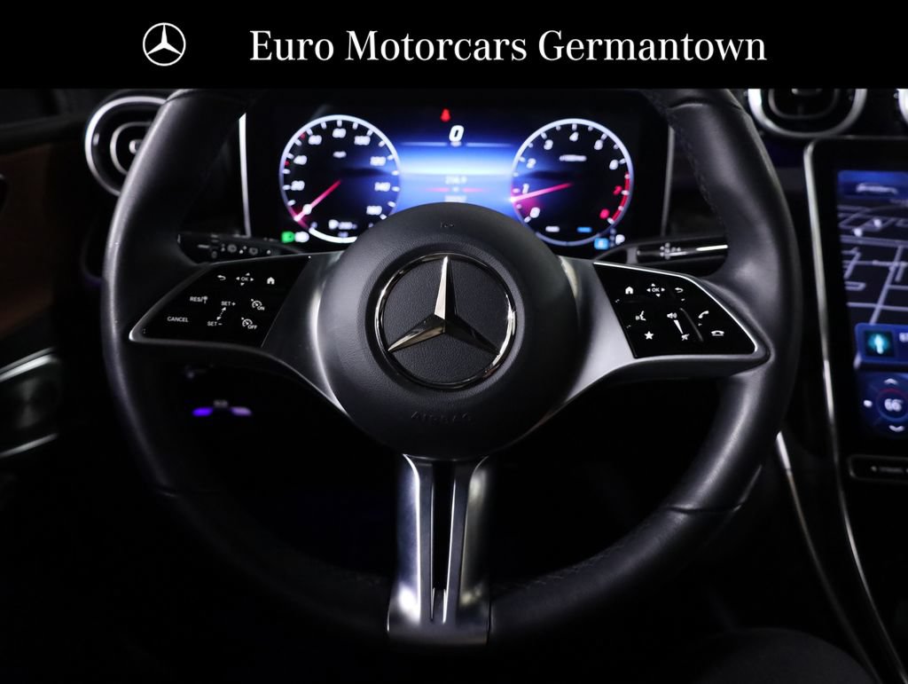 Used 2024 Mercedes-Benz GLC 300 4MATIC image 33