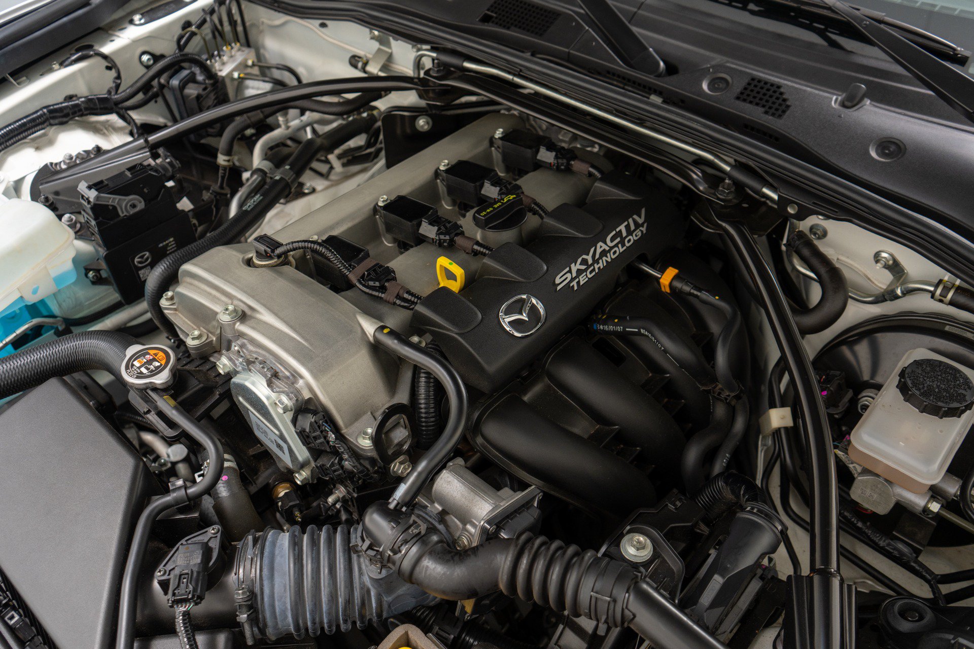 Used 2016 MAZDA MX-5 Miata Club RWD image 41