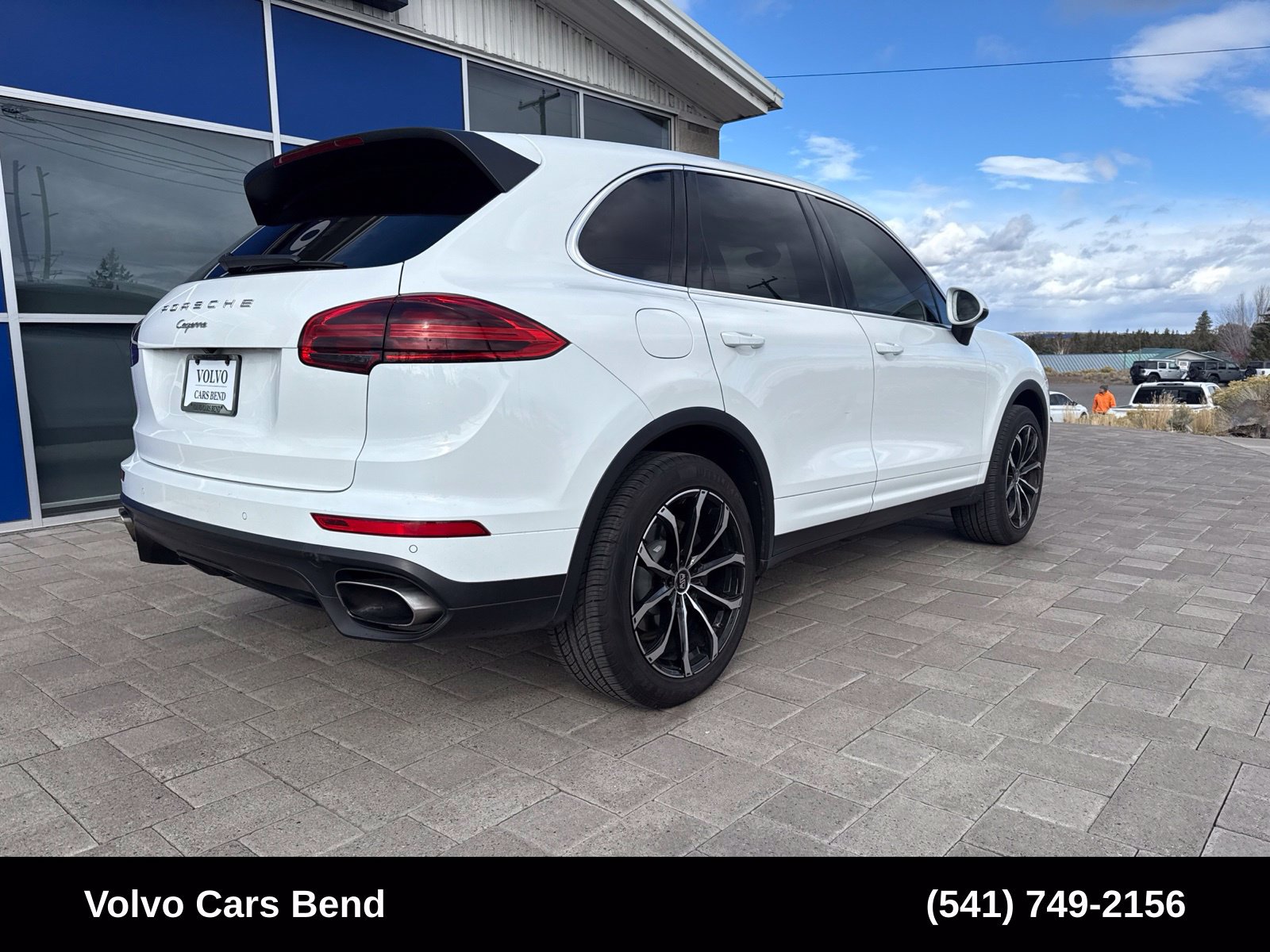 Used 2016 Porsche Cayenne AWD/4WD image 7