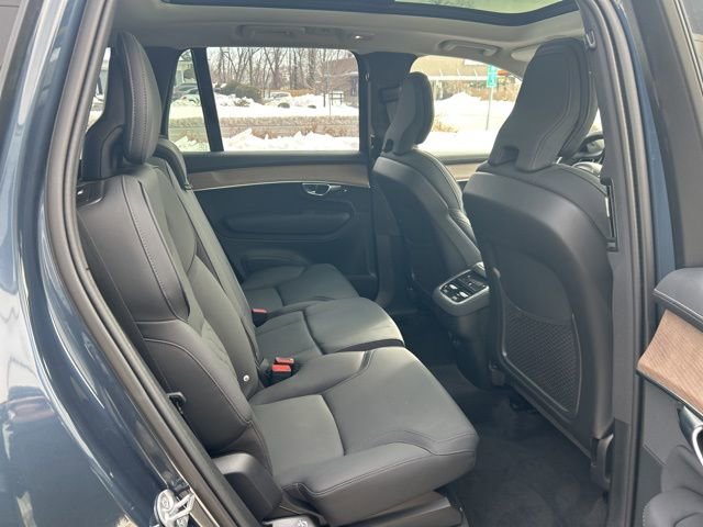 Certified 2025 Volvo XC90 B6 Plus AWD/4WD image 13