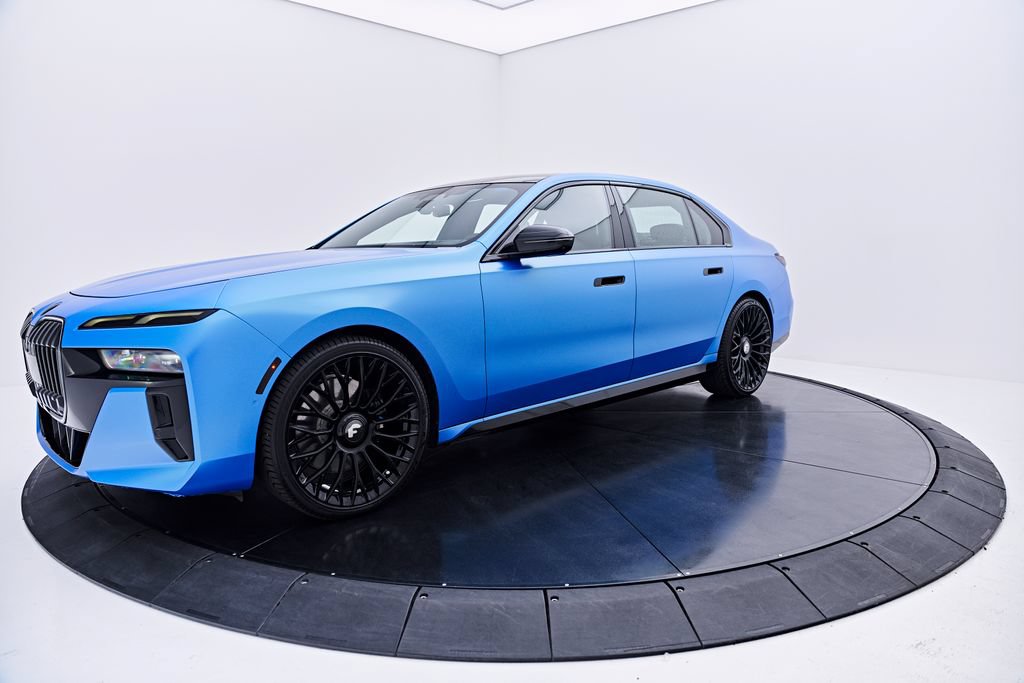 Used 2024 BMW 760i xDrive AWD/4WD image 11
