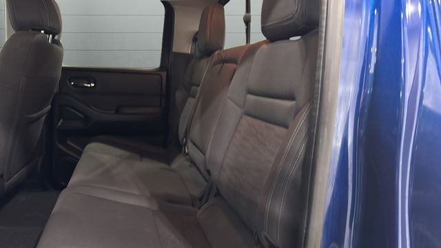 Used 2022 Nissan Frontier SV w/ Technology Package image 38