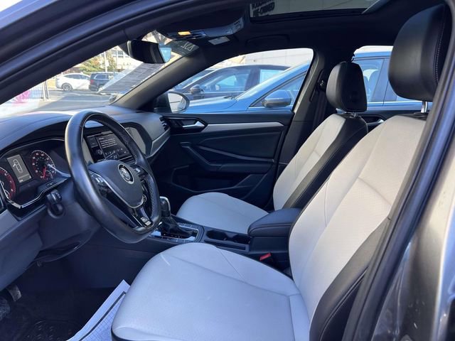 Certified 2021 Volkswagen Jetta R-Line w/ R-Line Cold Weather Package image 18