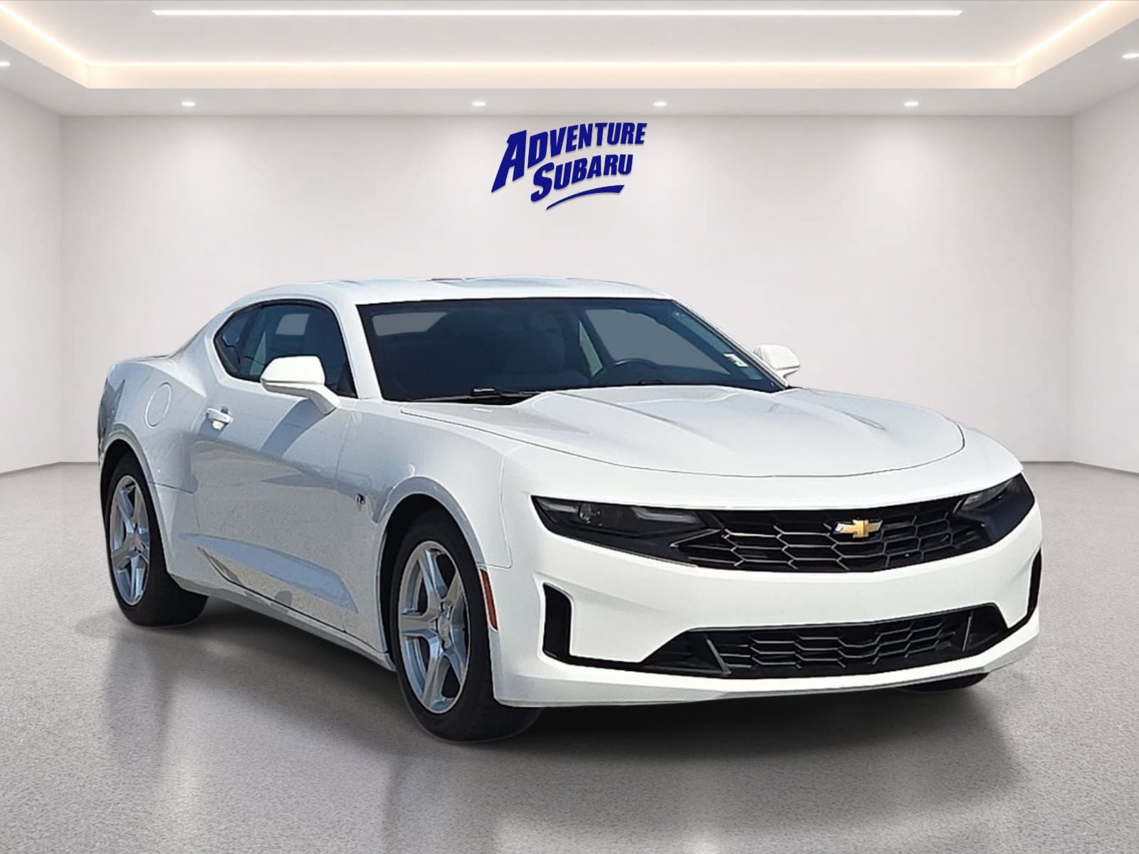 Used 2023 Chevrolet Camaro LT RWD image 1