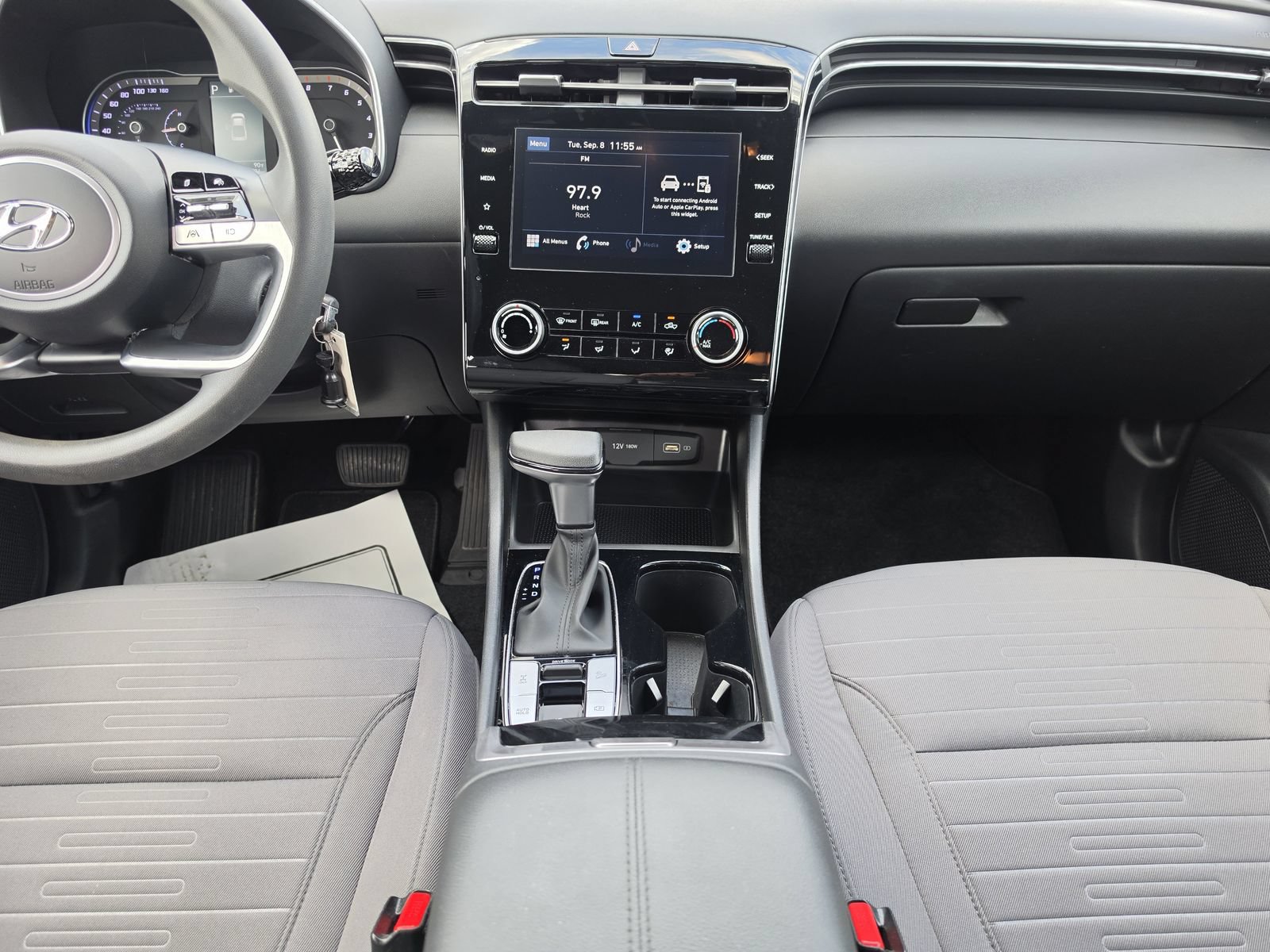 Used 2024 Hyundai Santa Cruz SE AWD/4WD image 17