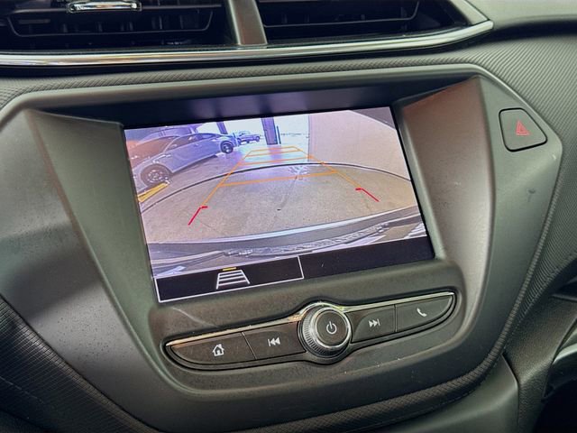 Used 2022 Chevrolet TrailBlazer LT w/ Driver Confidence Package image 16