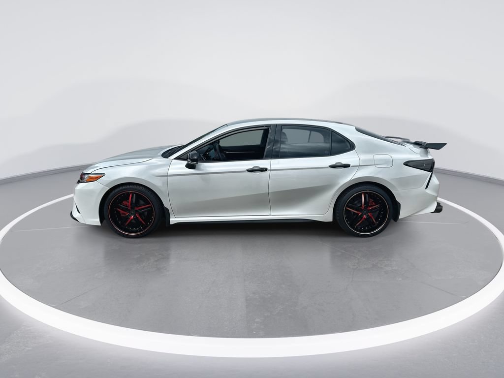 Used 2020 Toyota Camry XSE FWD image 5