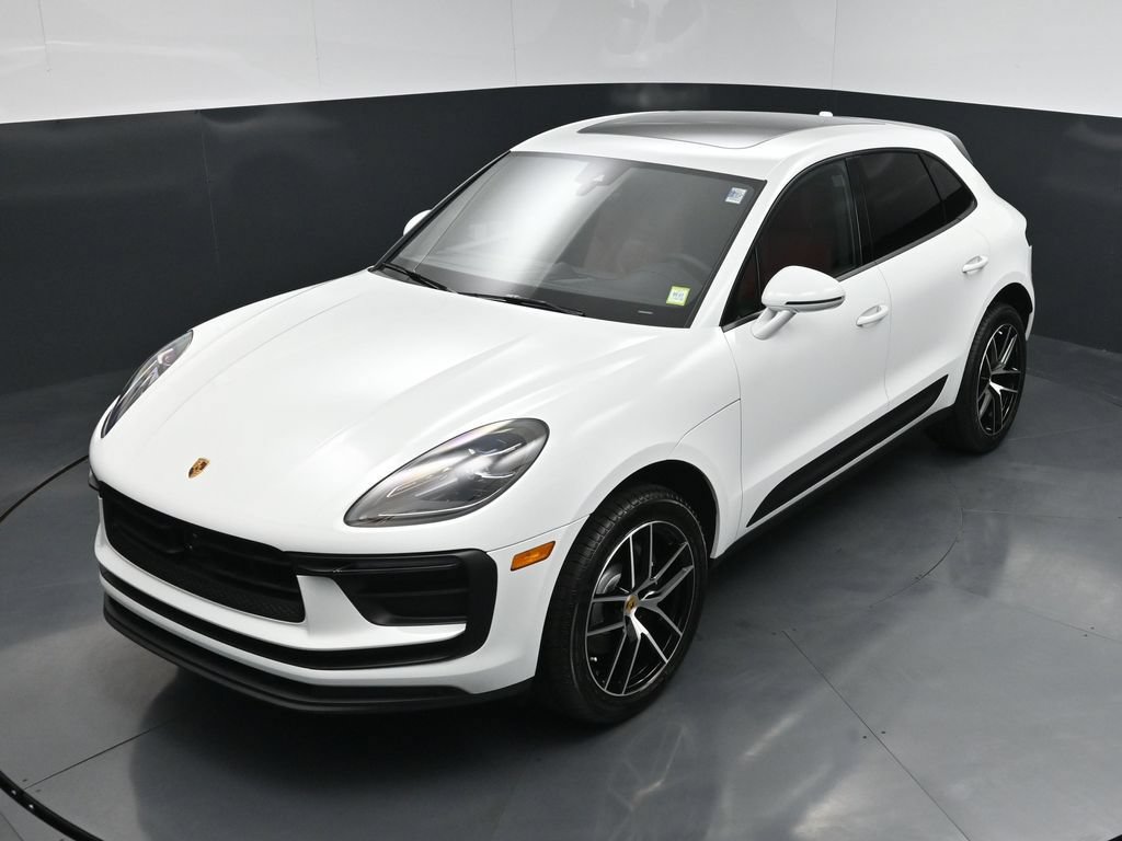 New 2026 Porsche Macan AWD/4WD image 15