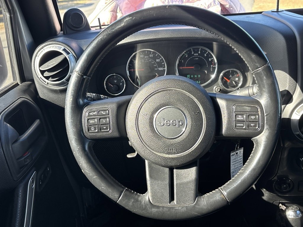 Used 2014 Jeep Wrangler Unlimited Sahara w/ Connectivity Group image 35