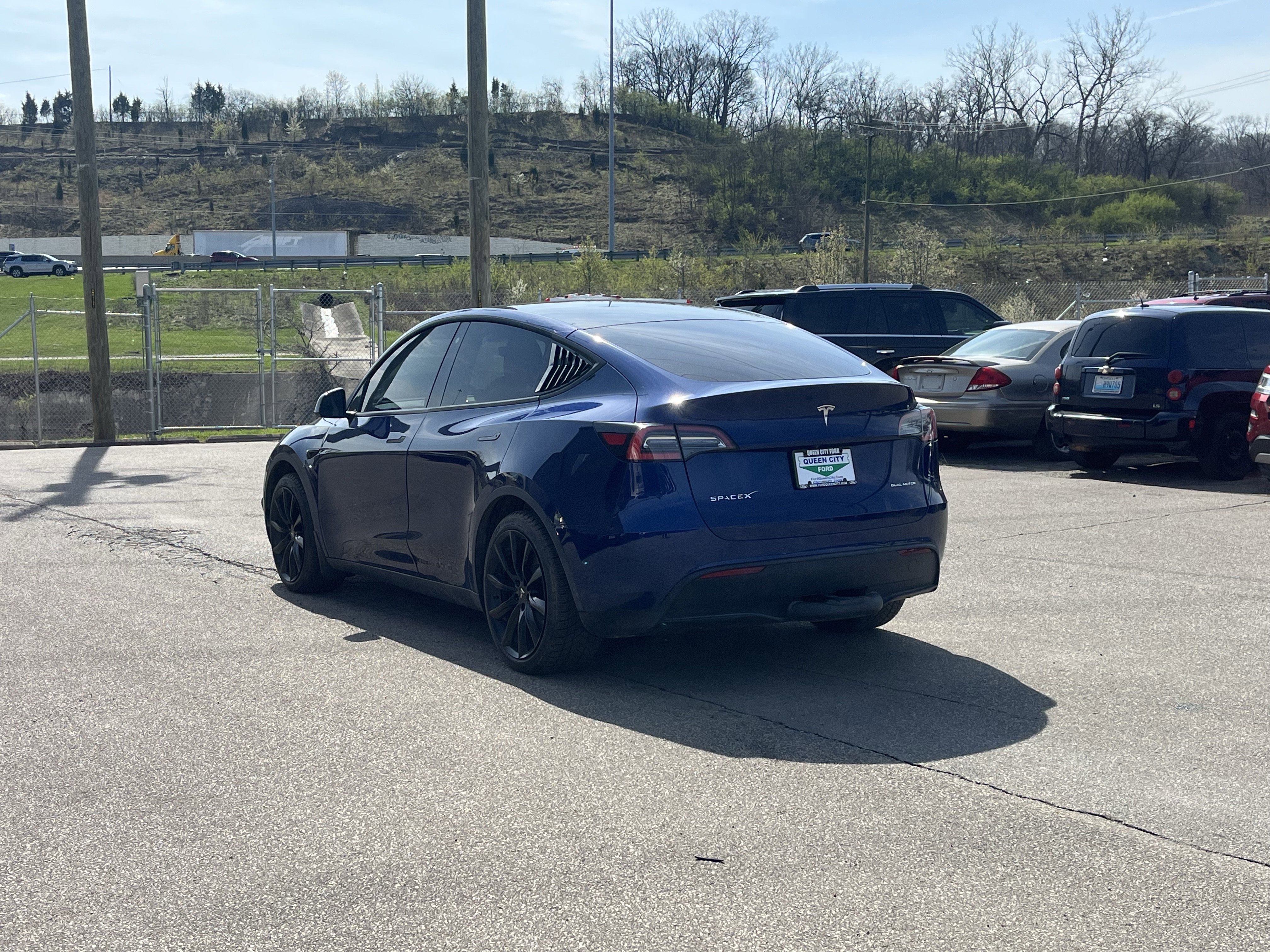 Used 2021 Tesla Model Y Long Range image 5