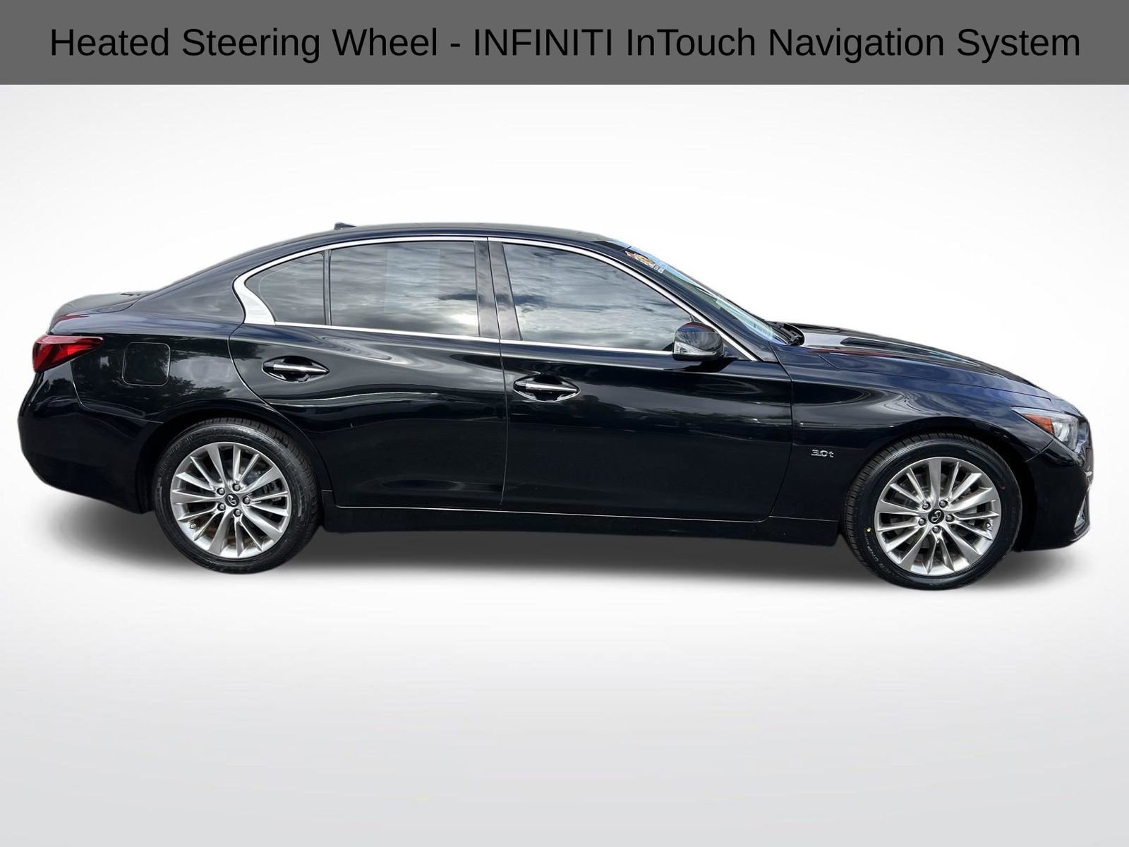 Used 2019 INFINITI Q50 Luxe w/ Essential Package (3.0T Luxe) image 10