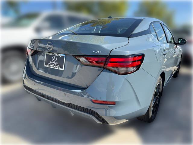 Used 2024 Nissan Sentra SV image 3