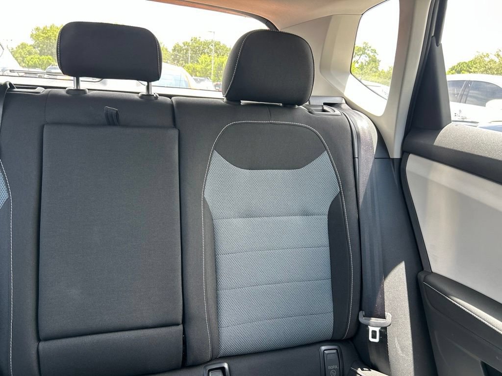 Certified 2025 Volkswagen Taos S FWD image 14