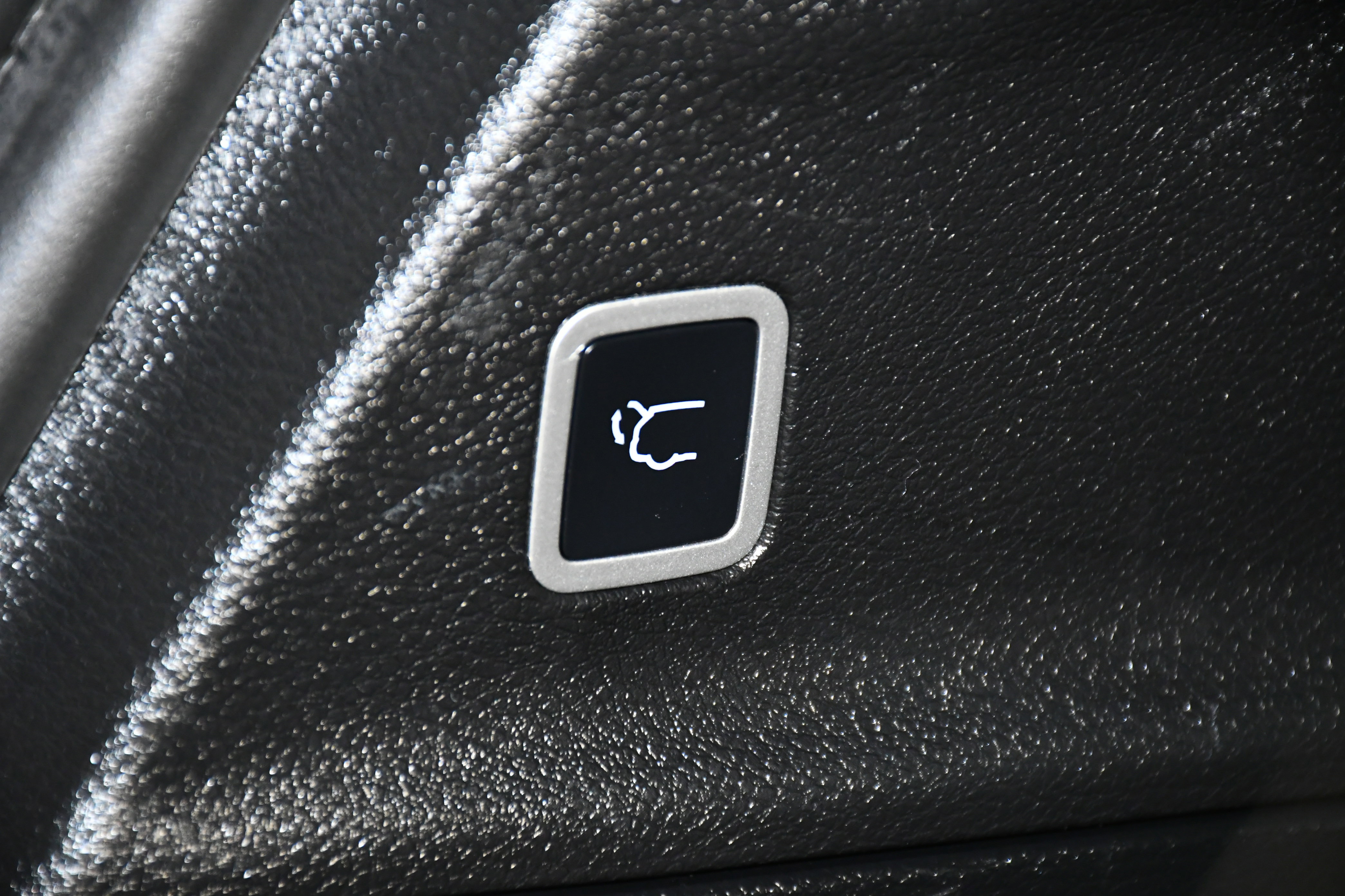 Used 2025 Chrysler Pacifica Select image 50