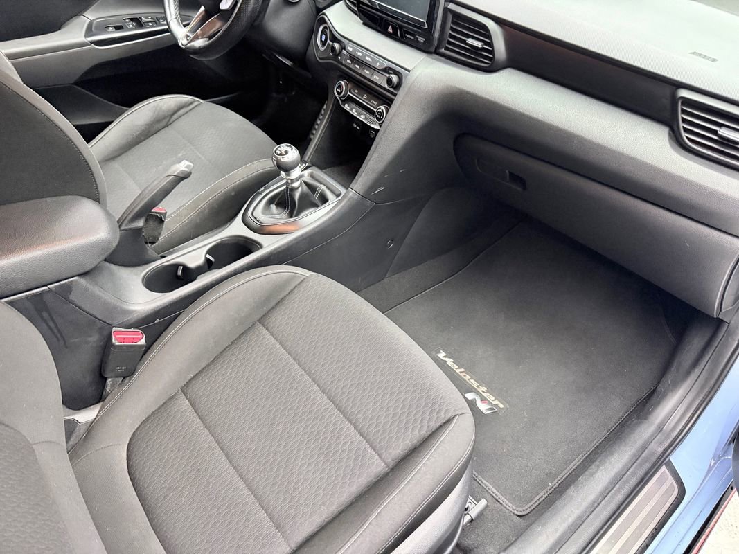 Used 2019 Hyundai Veloster N N image 12