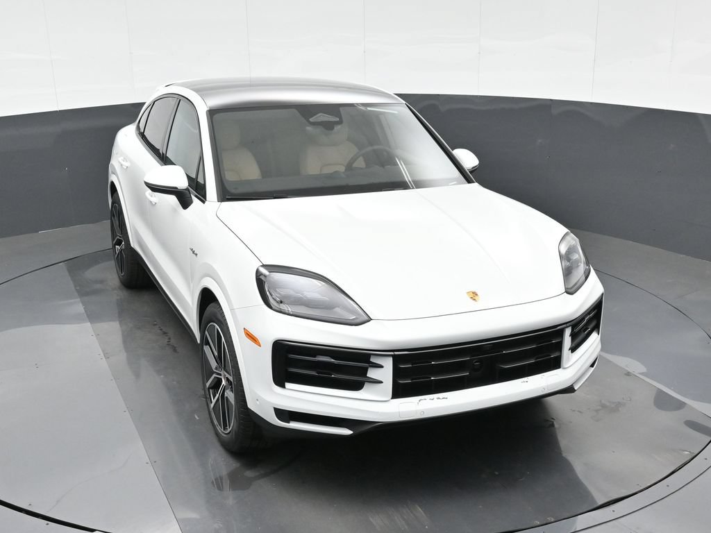 New 2026 Porsche Cayenne E-Hybrid Coupe AWD/4WD image 32