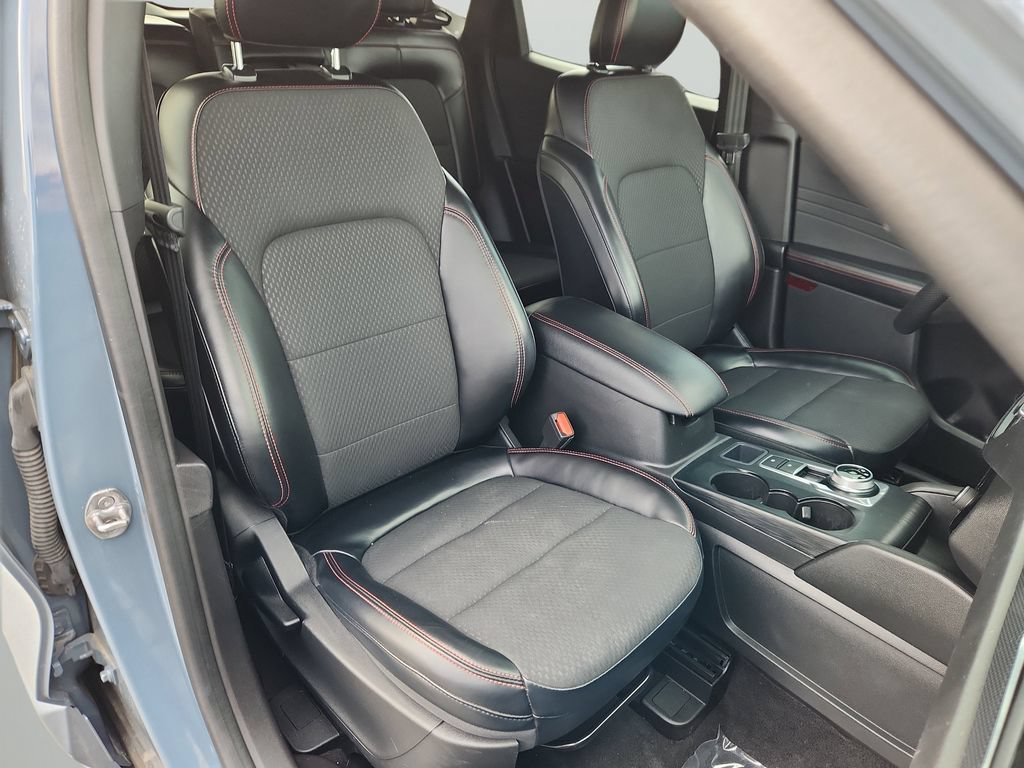 Used 2023 Ford Escape ST-Line w/ Tech Pack #1 FWD image 14