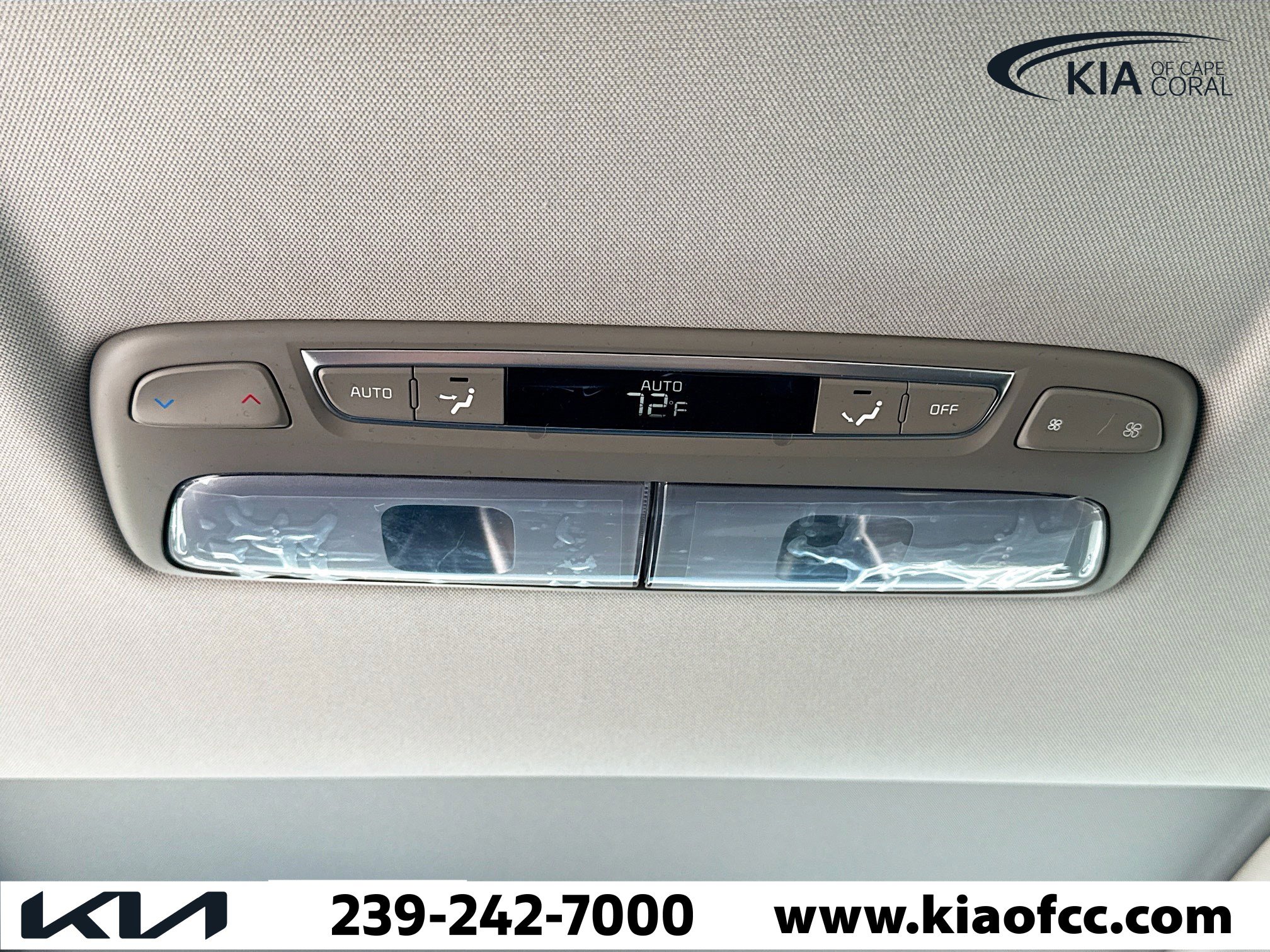 Used 2023 Kia Telluride EX w/ EX Captain's Chair Package image 20