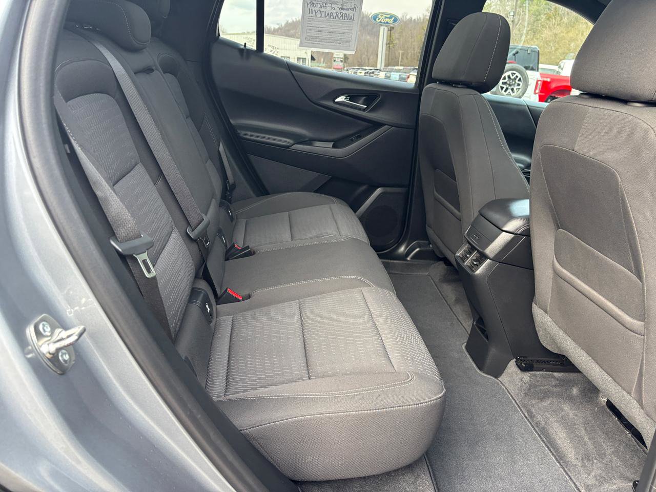 Used 2025 Chevrolet Equinox LT w/ Safety and Technology Package FWD image 12