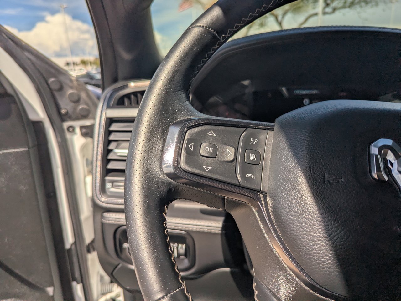 Used 2025 RAM 2500 Rebel w/ Rebel Level 2 Equipment Group AWD/4WD image 30