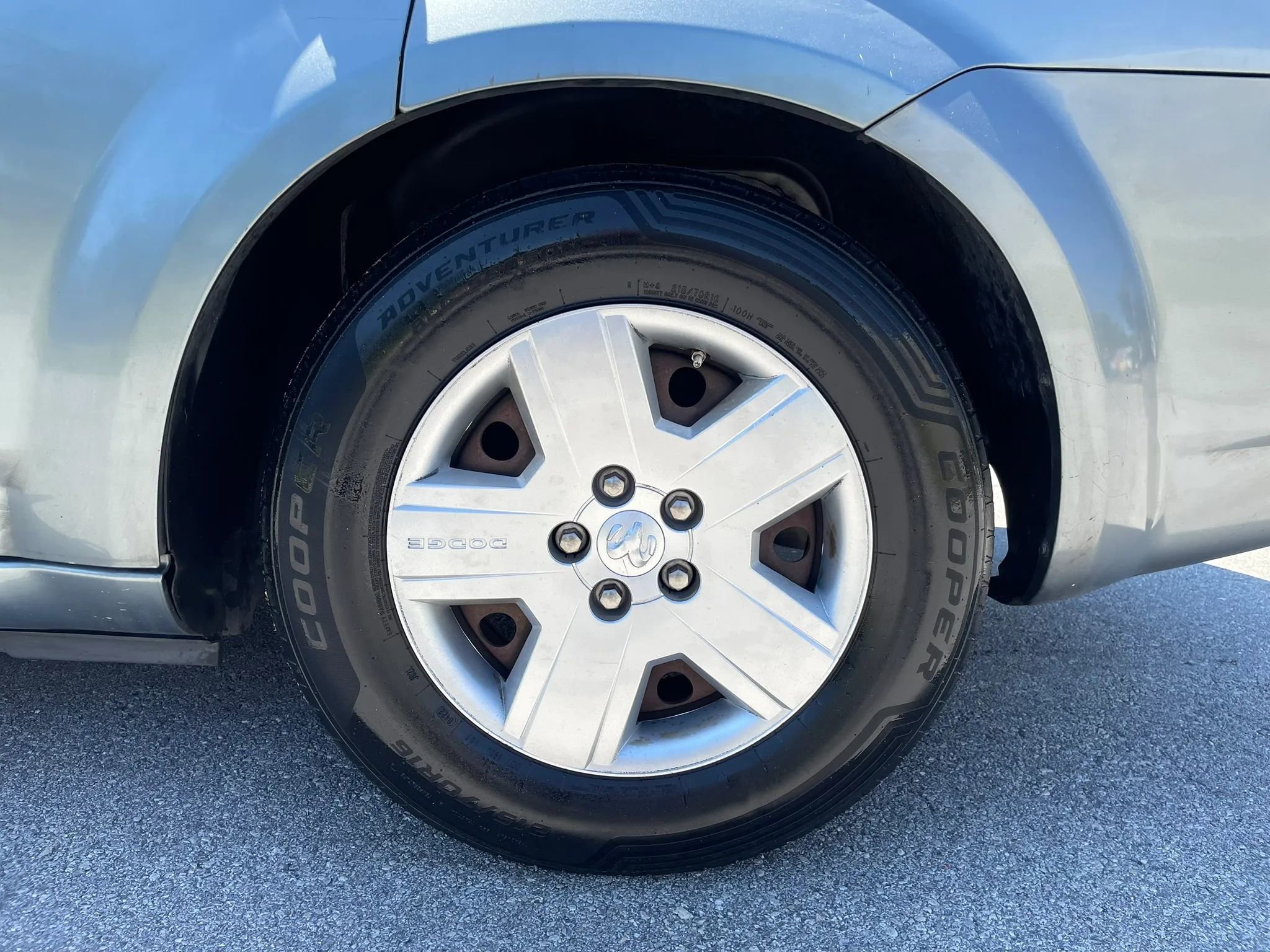 Used 2010 Dodge Avenger SXT FWD image 8