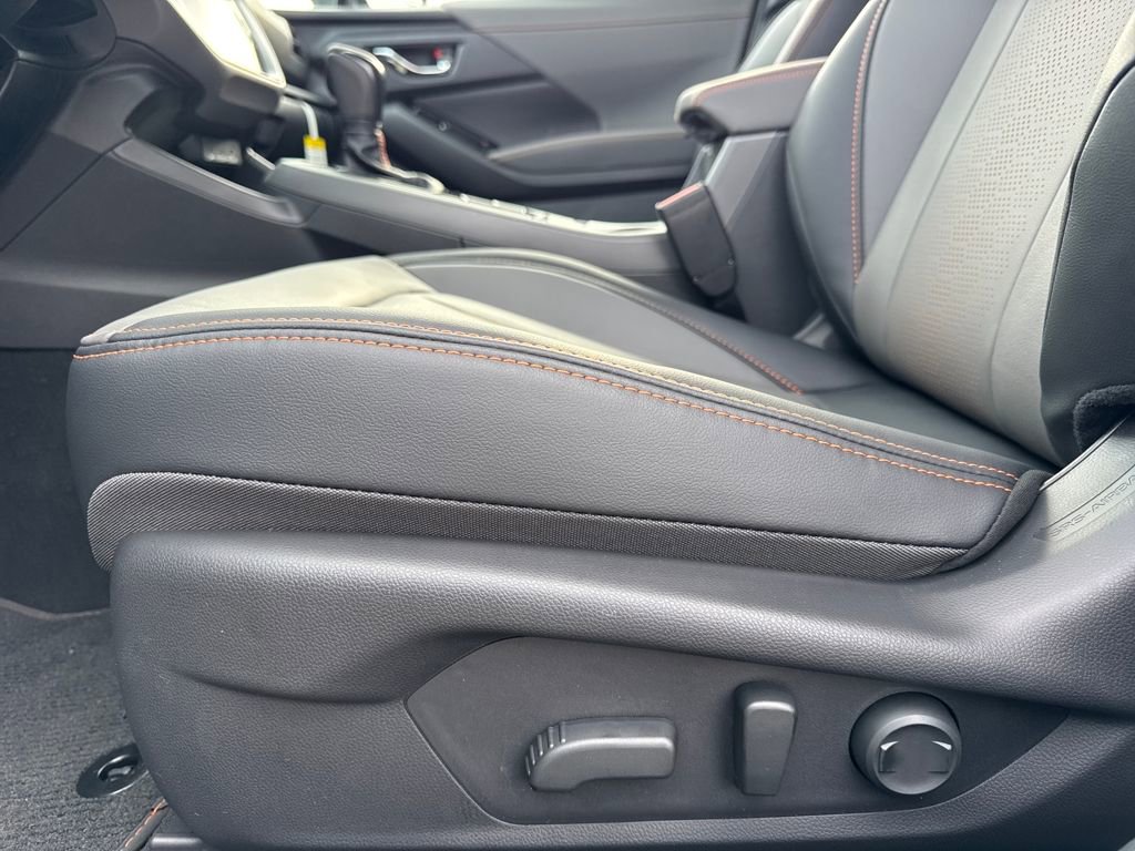 New 2025 Subaru Crosstrek 2.5i Limited w/ Crosstrek Mirror Package image 16