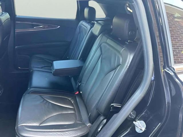 Used 2016 Lincoln MKX Select w/ Select Plus Package AWD/4WD image 8