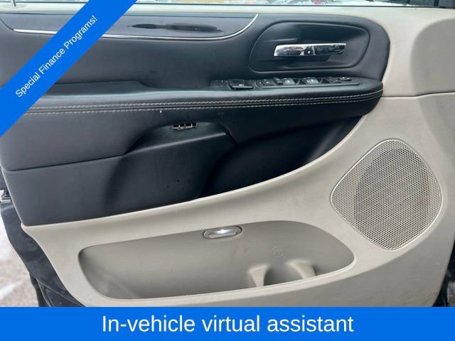 Used 2018 Dodge Grand Caravan SXT image 11