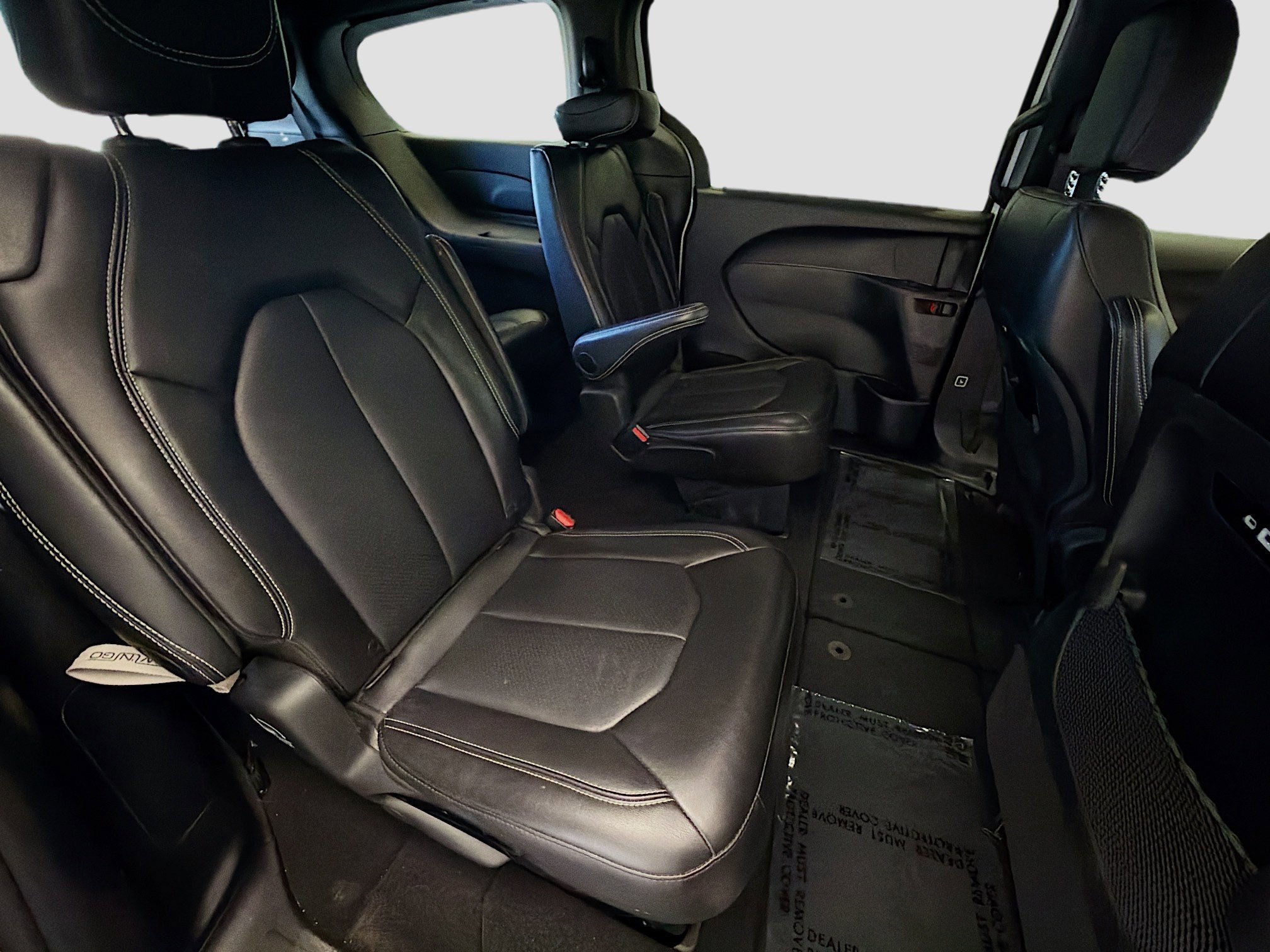 Used 2025 Chrysler Pacifica Select FWD image 14