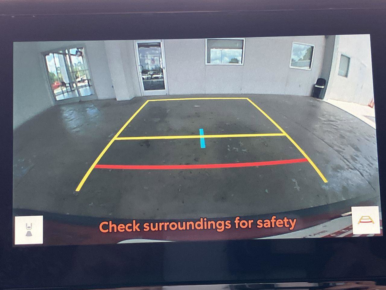 Used 2023 Toyota Corolla Cross XLE image 12