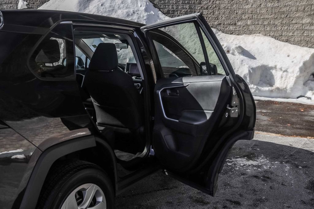 Used 2024 Toyota RAV4 LE image 16
