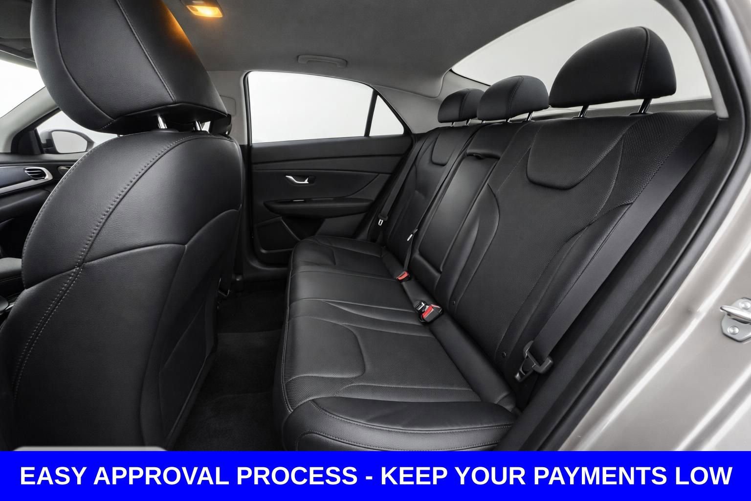 Used 2022 Hyundai Elantra Limited w/ Preferred Accessory Package FWD image 15