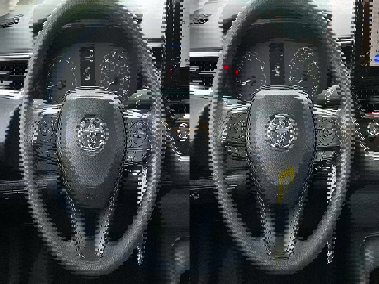 Used 2025 Toyota Corolla LE image 20