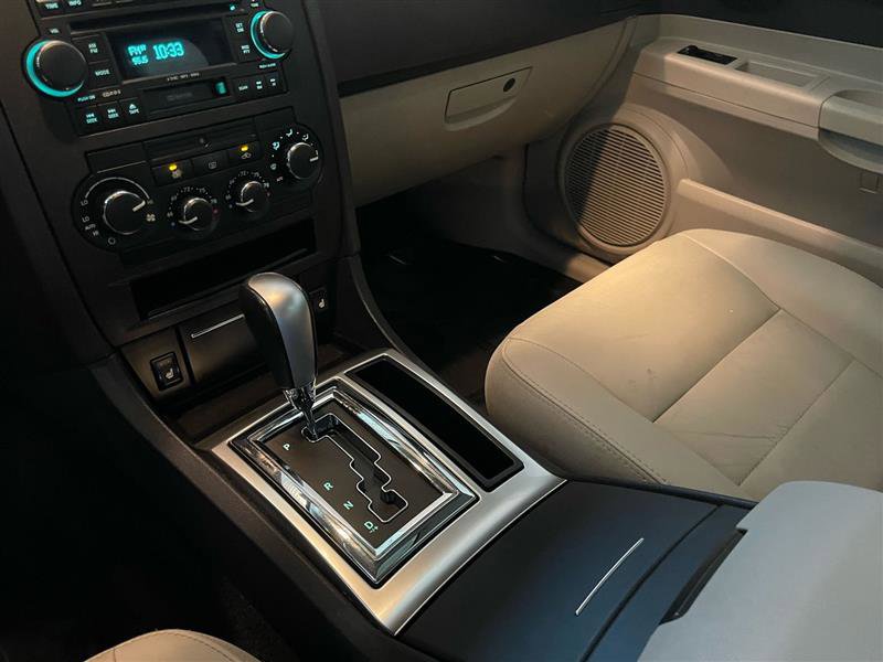 Used 2005 Dodge Magnum R/T w/ Convenience Group II image 37