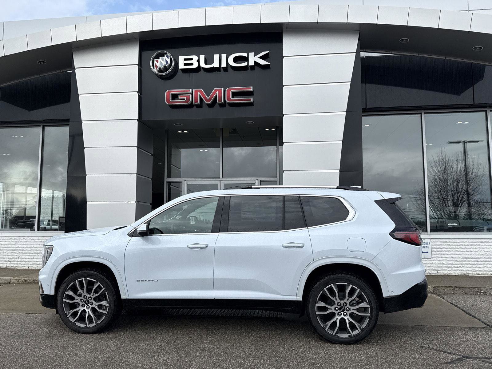 New 2026 GMC Acadia Denali Ultimate w/ LPO, All-Weather Package image 14