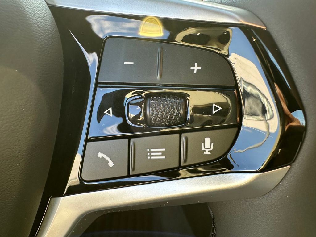 Used 2026 BMW 330i Sedan w/ Parking Assistance Package image 21