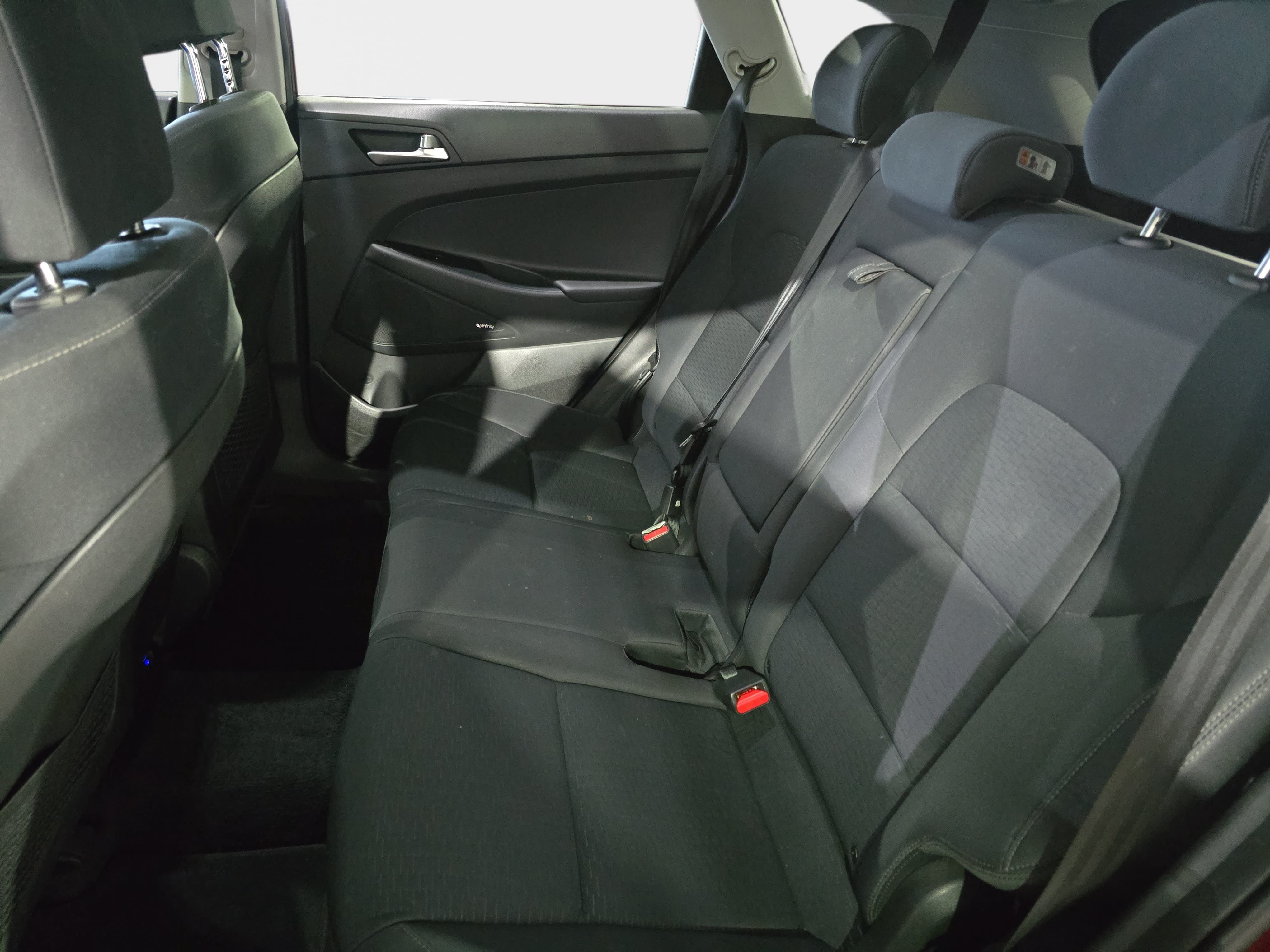 Used 2019 Hyundai Tucson Night FWD image 11